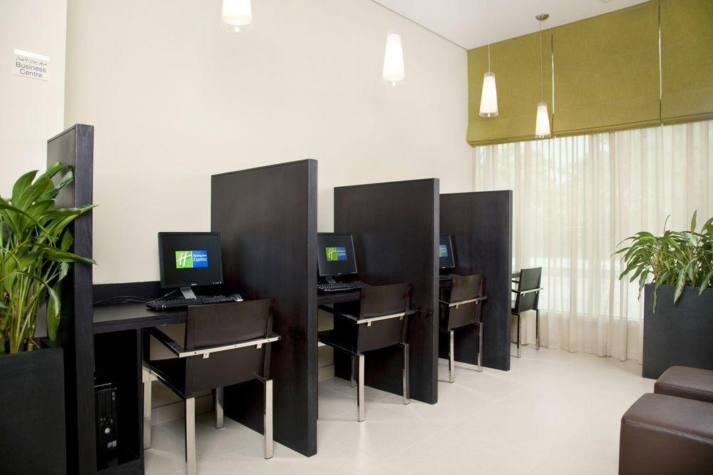 Holiday Inn Express Dubai Safa Park, An Ihg Hotel Exteriér fotografie